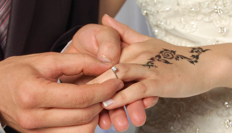 إمرأة حنون وجادة يشقّ معها الطّريق في رحاب العدل والمساواة