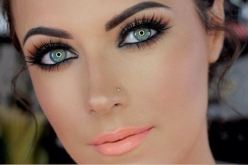 العثور على مؤثرة ميتة في غرفة نومها