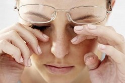 من الضروري تجنبها.. هذه 6 أسباب “مدمّرة” للعين تقود إلى ارتداء النظارات