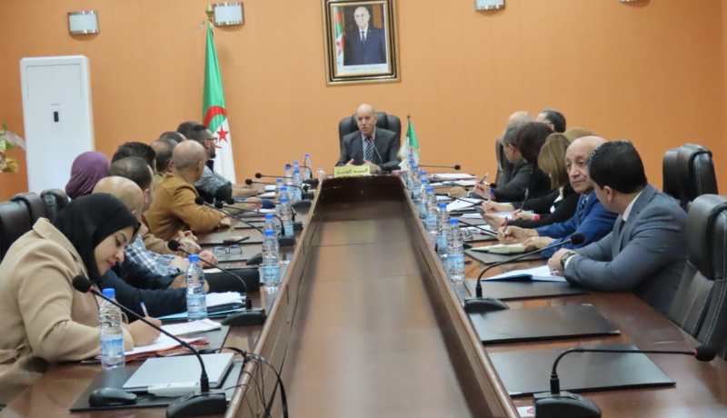 وزير الصحة يدعم مطالب النقابة الوطنية للأعوان الطبيين في التخذير والإنعاش للصحة العمومية