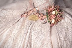 عروس تطلب من الضيوف دفع ثمن وجباتهم!