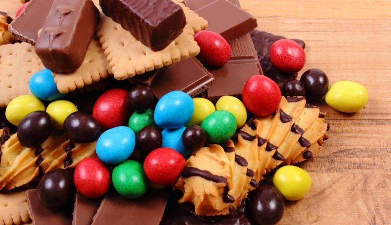 أمور خطيرة تحدث في جسم الإنسان عند تناول الكثير من السكر