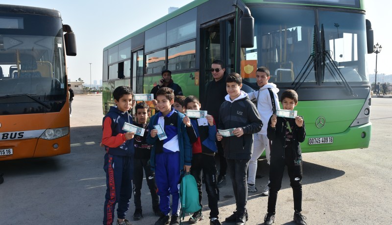 بالصور.. إنطلاق عملية نقل المناصرين المتوجهين لملعب نيلسون مانديلا