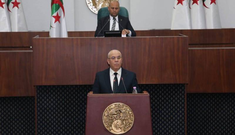 التقاعد للزماڨرة .. الوزير يرد