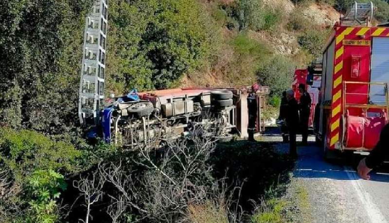 جيجل: وفاة 3 عمال نظافة وإصابة آخر إثر انقلاب شاحنة بالميلية