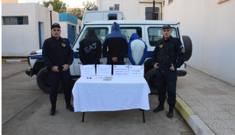 المدية: الإطاحة بثلاثة مسبوقين قضائيا محل أوامر بالقبض من العدالة