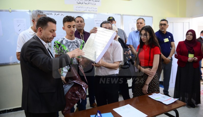الشروع في اختيار الأساتذة المكلفين بإعداد أسئلة باك 2023