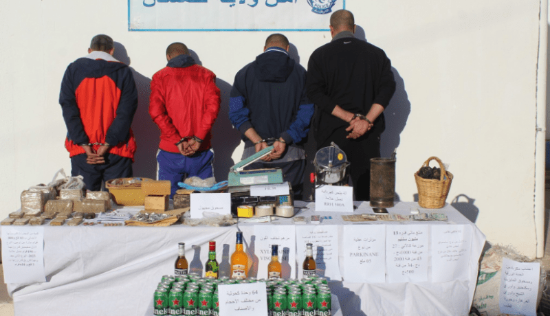 توقيف 4 أشخاص وحجز كيف وخمور في تلمسان