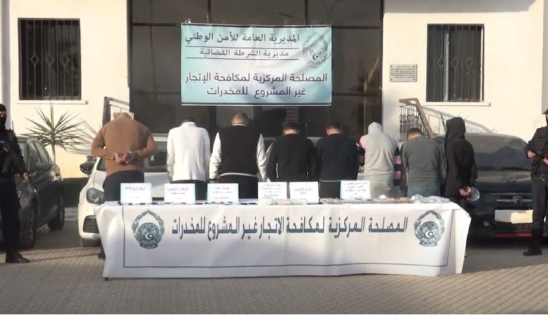 حجز 3 كلغ كوكايين وتوقيف 8 أشخاص بينهم امرأة بالعاصمة