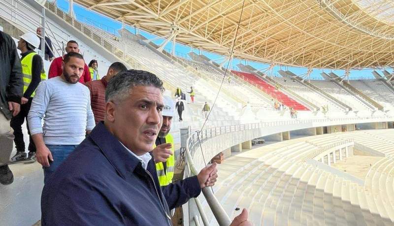 الوزير بلعريبي يأمر بتسريع أشغال مشروع ملعب الدويرة