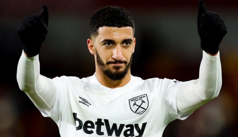 بن رحمة يتوج بجائزة جديدة في فريقه ويست هام