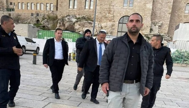 بن غفير يقتحم الأقصى