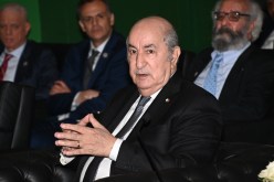 تكريم رئيس الجمهورية بدرع جهاز الجمارك الجزائرية