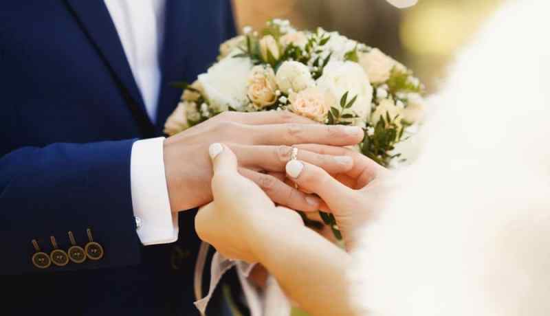يرغب في الاقتران مع زوجة صالحة ذات أخلاق طيبة