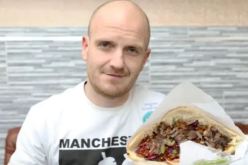 هذا ما حدث لرجل تناول 124 وجبة “كباب” خلال شهر واحد