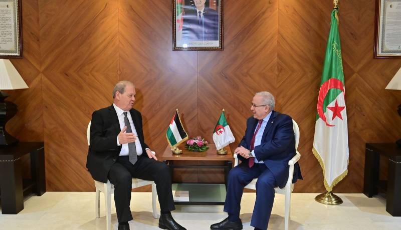 محمود عباس يبعث برسالة شكر للرئيس تبون على مبادرة لمّ الشمل الفلسطيني