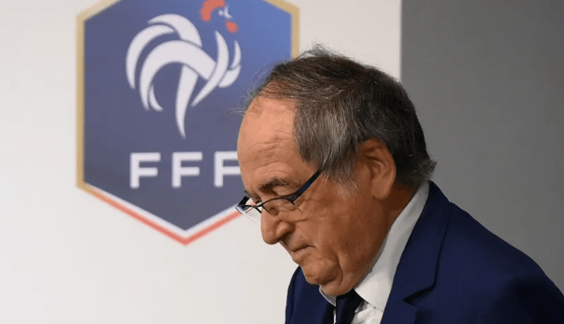 مانويل لوغريت يقال من رئاسة الاتحاد الفرنسي لكرة القدم