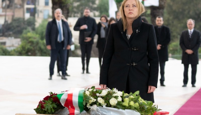 العاصمة: ميلوني تضع إكليلا من الزهور أمام النصب التذكاري بمقام الشهيد
