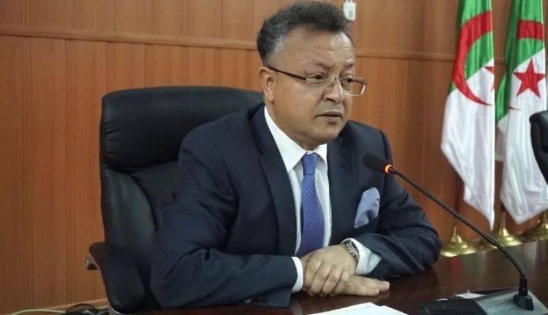 بداري: توقيع إتفاقيات شراكة مع وزارة الصناعة لتصنيع الحاويات
