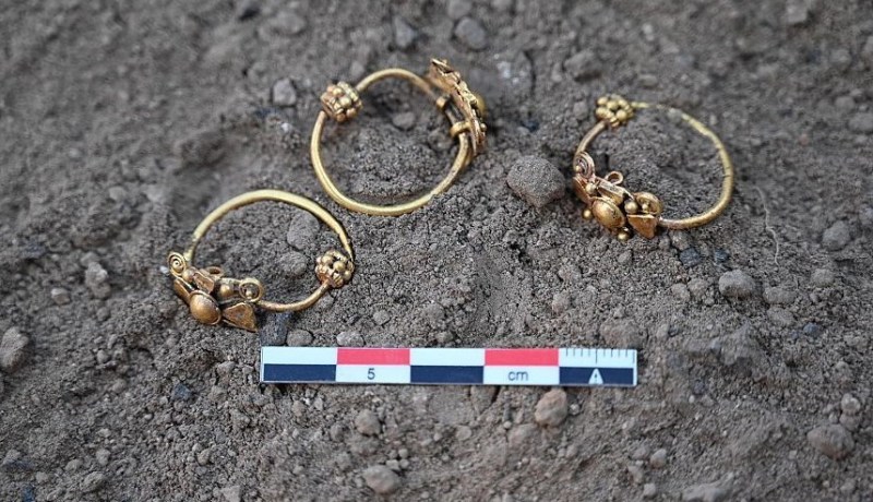 إكتشاف نقوش ومعثورات في موقع الأخدود لعصور ما قبل الإسلام