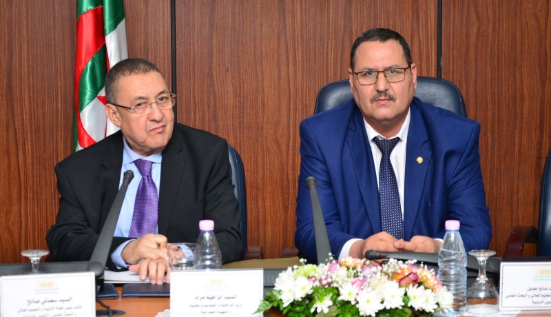 وزير الداخلية: مشروع لاستحداث هيئة مكلفة بالخدمات المدرسية