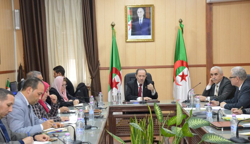 وزير التربية يشدّد على إلزامية صبّ رواتب الموظفين بالزيادة المقرّرة في موعدها