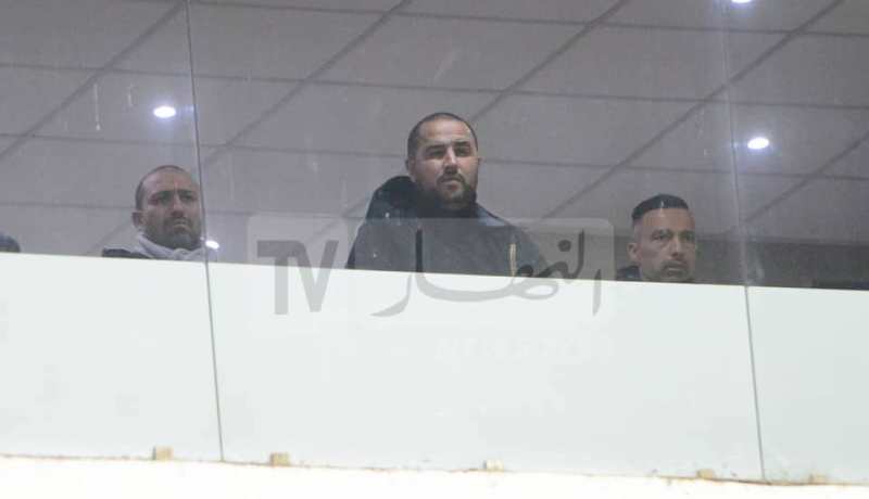 بوقرة حاضرا في مدرجات ملعب 5 جويلية الأولمبي