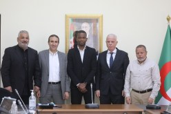 ممثل الفيفا يجتمع بالثنائي زفيزف وبسكري بسيدي موسى