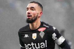 بن طالب يقود تشكيلة أنجي في مواجهة لوريان