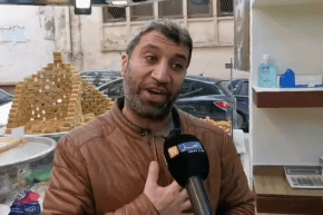 سوري مقيم بوهران يبكي ..”الرئيس تبون زعيم أرسل رجال وطائرات وماسأل عن العقوبات..تحيا الجزائر”