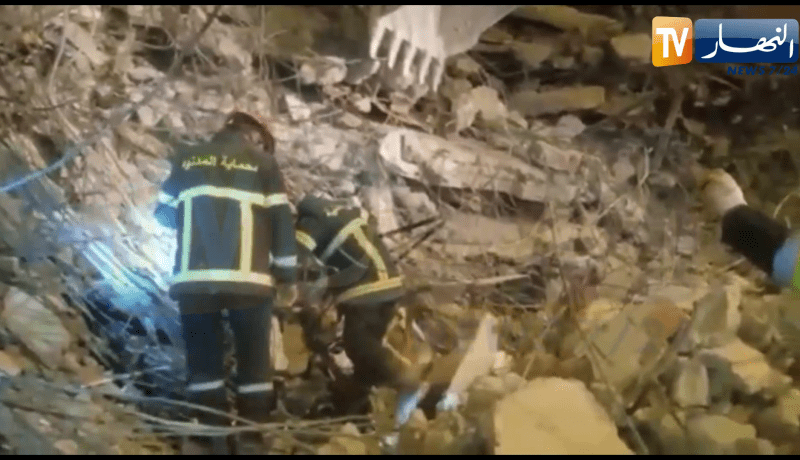 شاهد.. تواصل البحث عن الضحايا تحت الأنقاض بتركيا من طرف الحماية المدنية الجزائرية