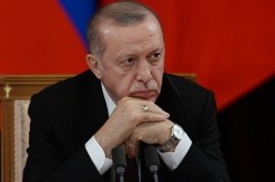 ارتفاع عدد قتلى زلزال تركيا إلى 1014 وأردوغان يطلب المساعدة