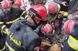 بالفيديو.. فرق الإنقاذ الجزائرية تنتشل ضحية متوفي في قصر البستان في سوريا