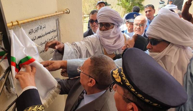 جانت.. وزير الداخلية يدعو إلى تشجيع المقاولات المحلية لتجسيد برامج السكن