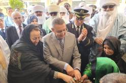 لترقية السياحة الصحراوية.. وزير الداخلية يدعو لتقديم التسهيلات للسياح الوافدين