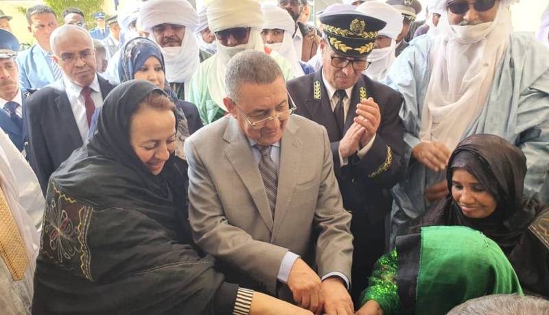 لترقية السياحة الصحراوية.. وزير الداخلية يدعو لتقديم التسهيلات للسياح الوافدين