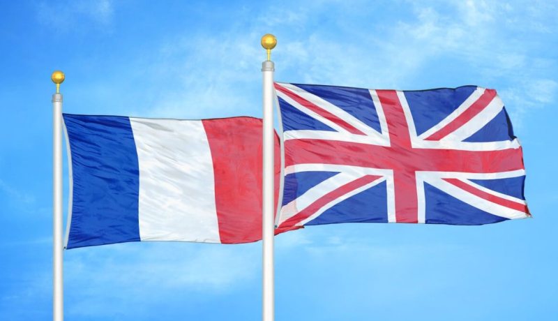 المملكة المتحدة تصدر تحذيرًا من السفر إلى فرنسا