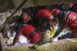 إنقاذ رضيع وطفلة بعد 146 ساعة من زلزال تركيا