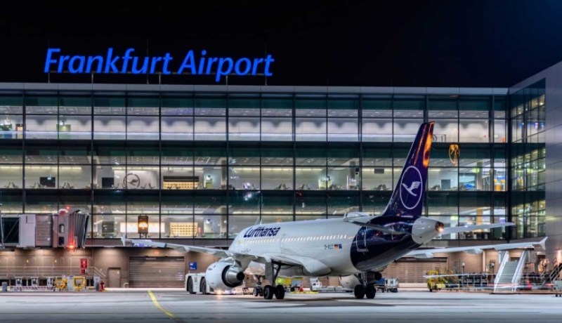 ألمانيا.. تعليق هبوط الطائرات في مطار فرانكفورت