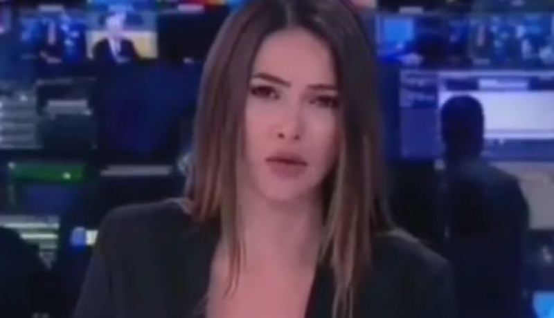 فيديو.. ردّة فعل مذيعة تركية أثناء الزلزال تتصدّر الترند