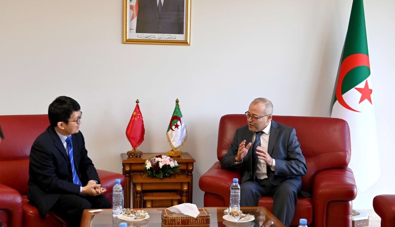وزير الإتصال يستقبل سفير جمهورية الصين الشعبية