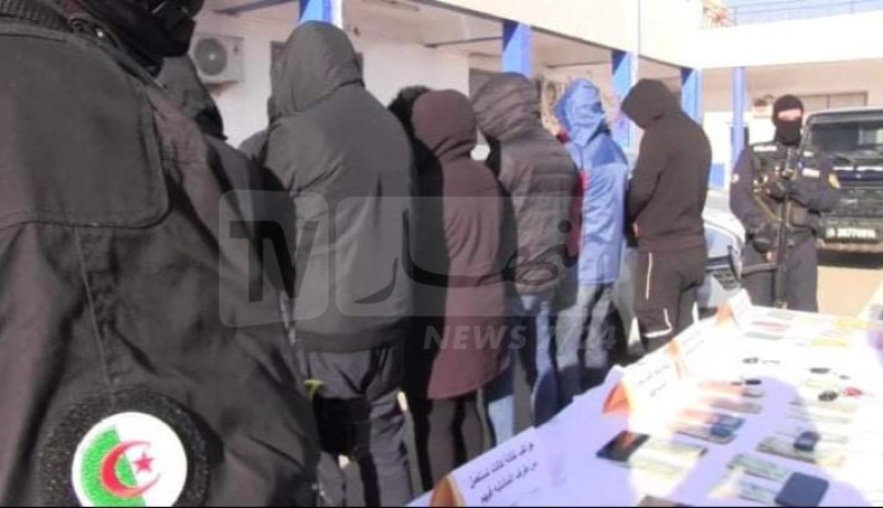 ورقلة: الإطاحة بشبكة عابرة للحدود لتهريب المخدرات وحجز 200 ألف قرص مهلوس