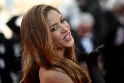 بالصور.. شاكيرا تنهار باكية خلال رحلة تسوق