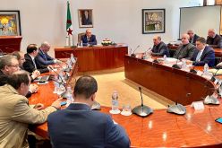 وزير الصناعة يُنصّب مدراء عامون جدد للوزارة