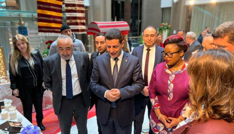 إطلاق مشروع دعم التجارة الإلكترونية لمشاريع المرأة في الجزائر