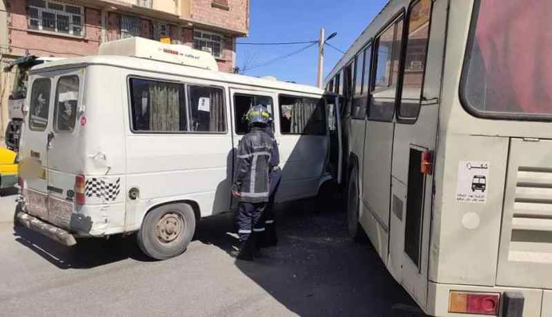 المسيلة: 13 جريحا في حادث إصطدام بين حافلتين لنقل المسافرين بلاروكاد