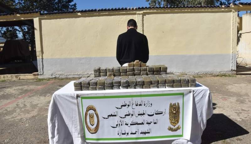 توقيف 9 عناصر دعم للإرهاب وإحباط إدخال قنطارين كيف من المغرب