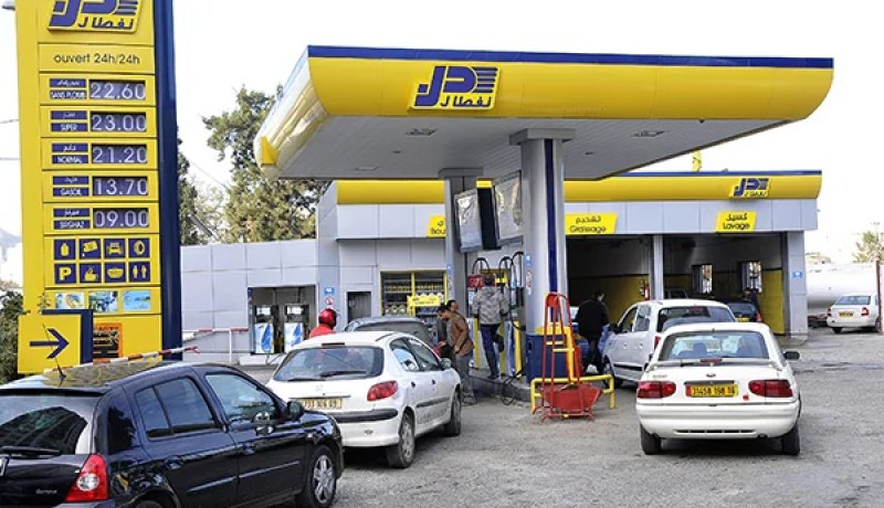 نفطال: تعميم العمل بأجهزة الدفع الإلكتروني بدءا من الغد
