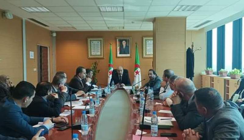زيتوني يترأس اجتماع لضمان تموين السوق الوطنية بالحبوب الجافة