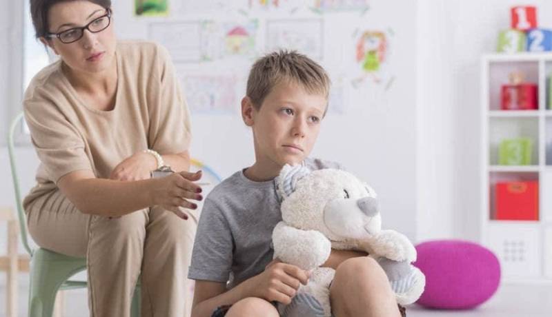 إبني يتّخذ الكذب طبعا